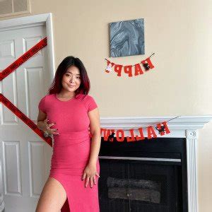 sexythangyang of leak|Kimberly Yang aka sexythangyang OnlyFans leaked on Hotleak